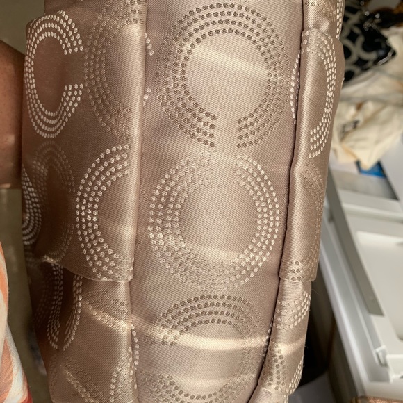 Oprah’s Favorite Coach Bag - Picture 5 of 9